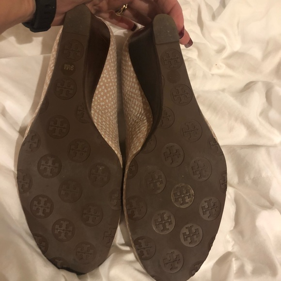 Tory Burch Chelsea Wedge 9 1/2 - Picture 6 of 6